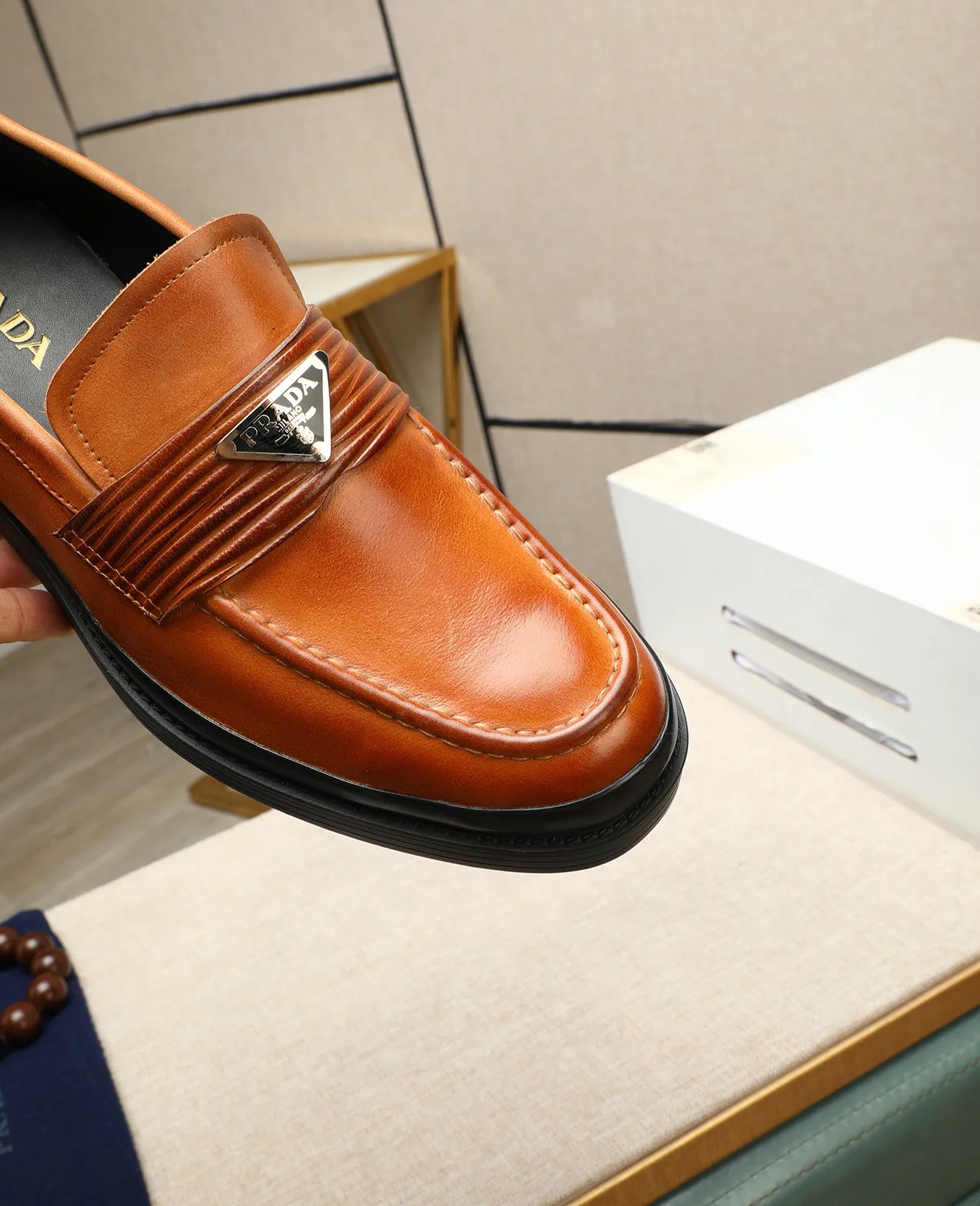 Men's men's shoes 💰540 (water-dyed cow leather) 📛📛PRADA high-end counter's latest formal business leather shoes 👔original and highest quality! Imported from Italy 🇮🇹 first-layer calfskin fabric ➕ cowhide lining Original outsole Formal size: 38➖44 (45 customized)